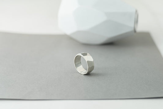 Ring "LARGE FACETS" (10 mm)