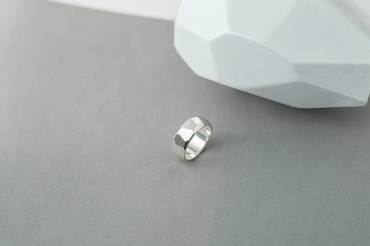 Ring "LARGE FACETS" (8 mm)