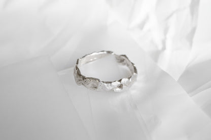 Wedding ring "Light Asteroid" (3 mm)