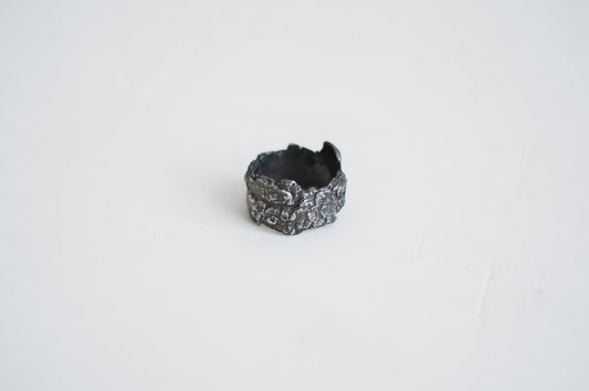 Ring "OAK BARK" blackened (11-16 mm)