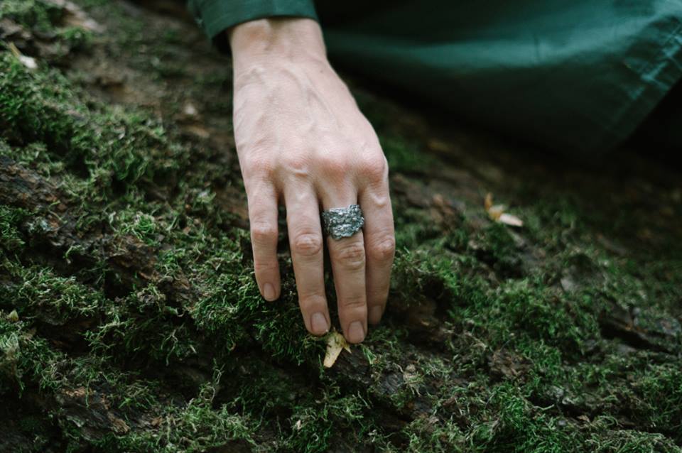 Ring "OAK BARK" blackened (11-16 mm)