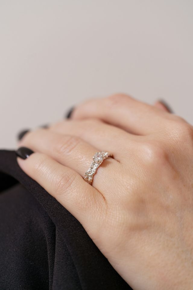 Ring “Reefs” (gemstone 4 mm)