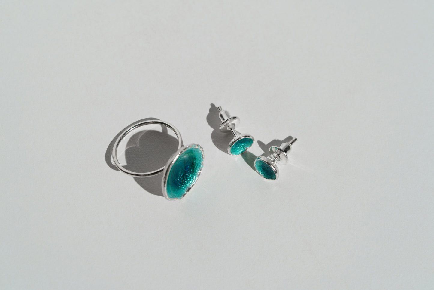 Ring "Sea" emerald (16 mm)