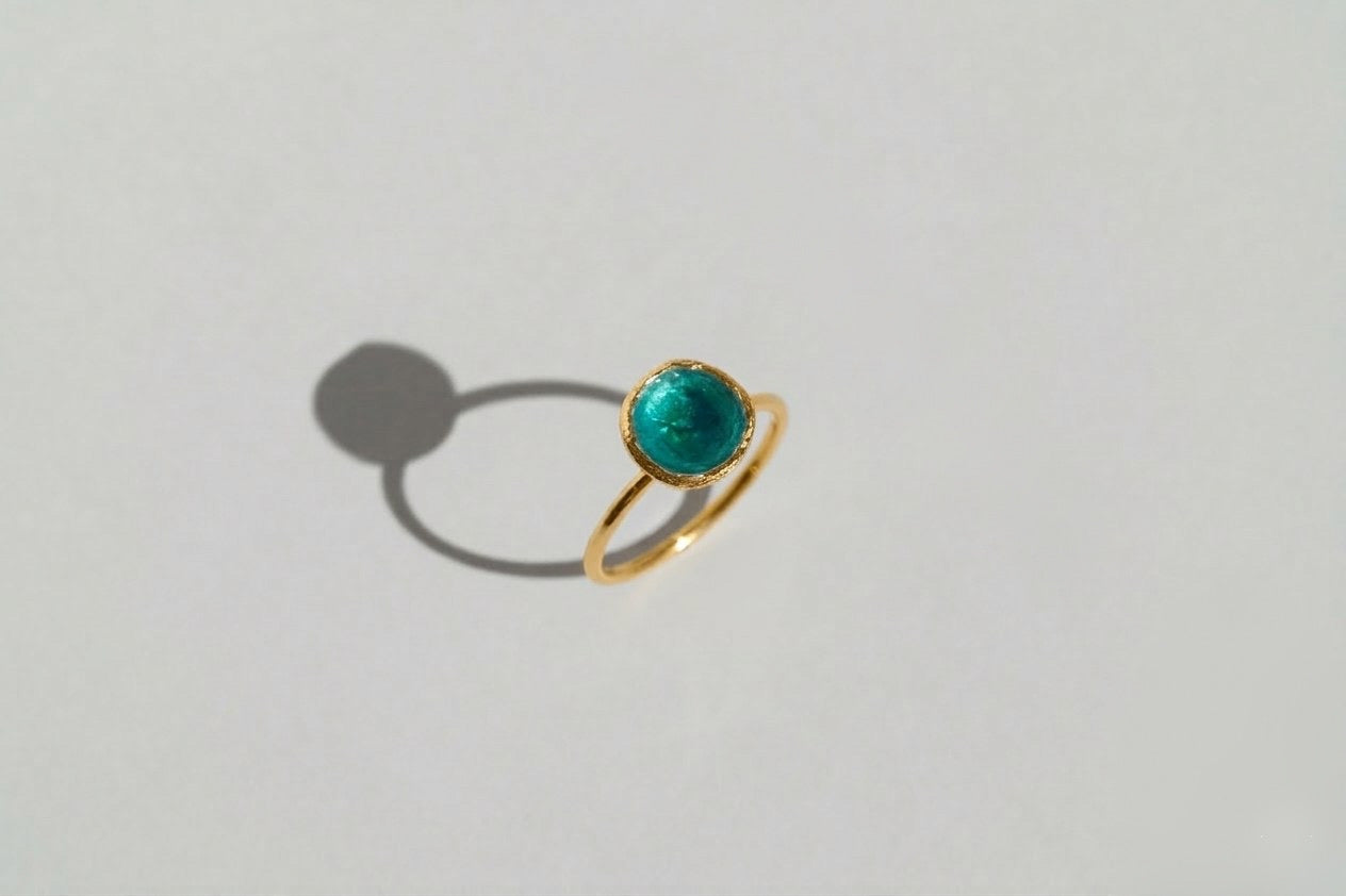 Ring "Sea" emerald (9 mm)