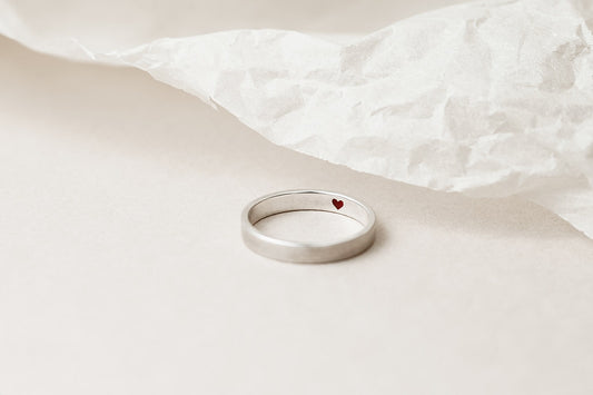 Ring "Secret Heart" (3 mm; red heart)