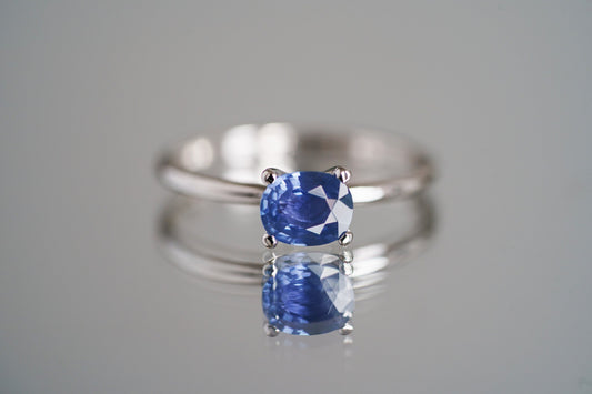 Ring "Shine" (gemstone 6*8 mm)