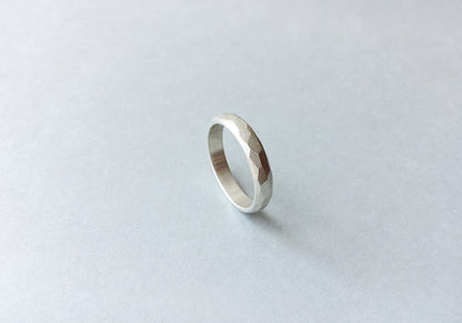 Ring "SMALL FACETS" (4 mm)