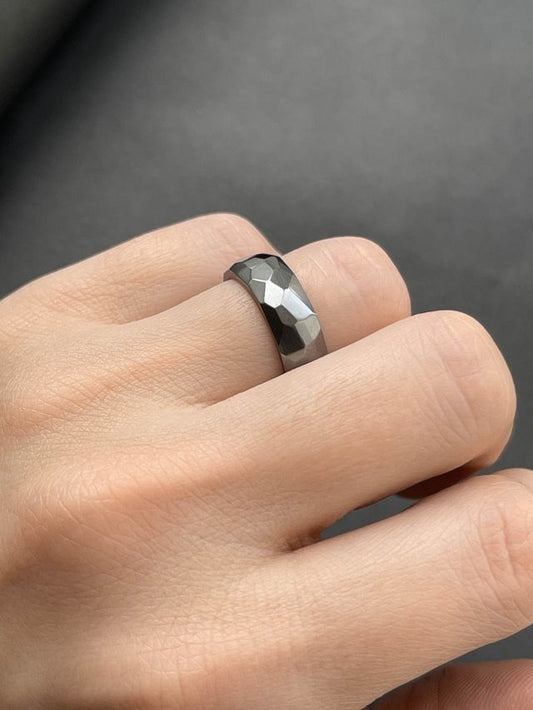 Ring "Small facets" (6 mm)