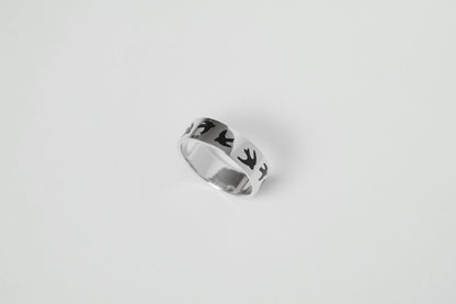 Ring "Swallows" with black enamel (5 mm)