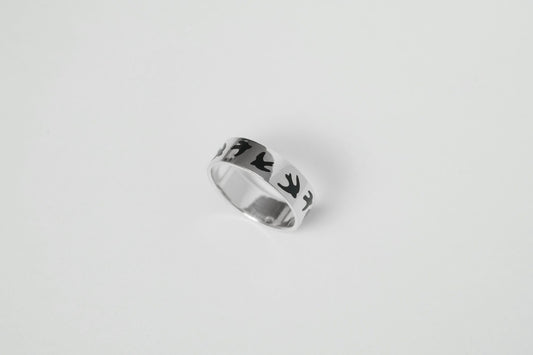 Ring "Swallows" with black enamel (5 mm)