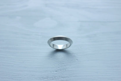 Ring "UFO"