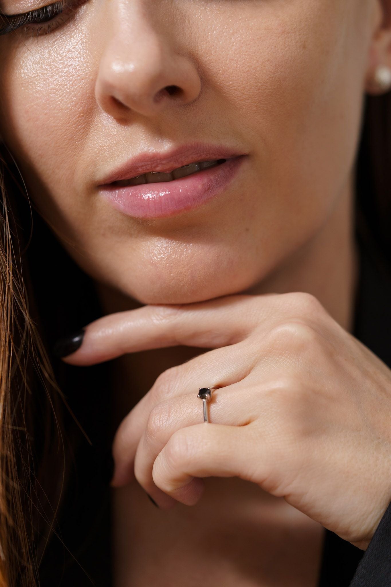 Ring "Vector" (4 mm gemstone)