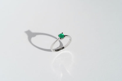 Ring "Vector" (4 mm gemstone)