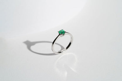 Ring "Vector" (4 mm gemstone)