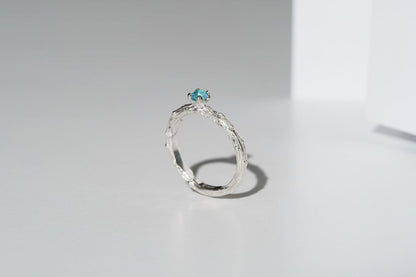 Ring "Light vine" (gemstone 3,5 mm)