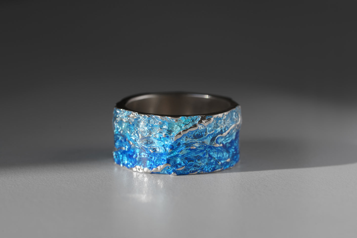 Ring "WAVE" navy-blue (10 mm) with smooth edges