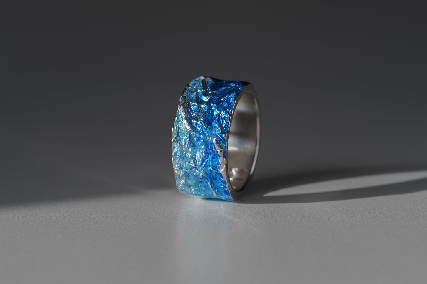 Ring "WAVE" navy-blue (10 mm) with smooth edges