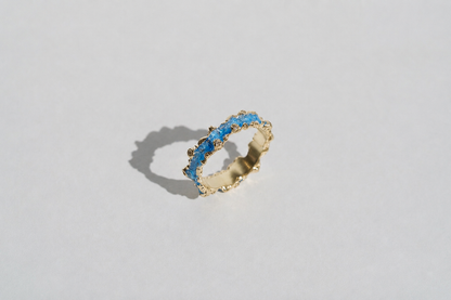 Ring "Wave" (4 mm) blue with gemstones