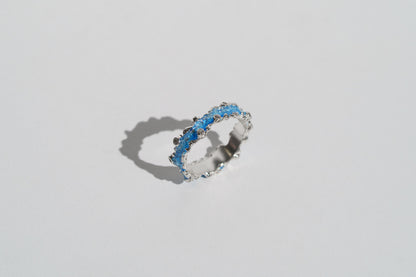 Ring "Wave" (4 mm) blue with cubic zirconia