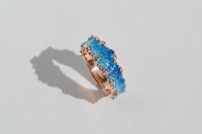 Ring "Wave" (6 mm) blue with gemstones