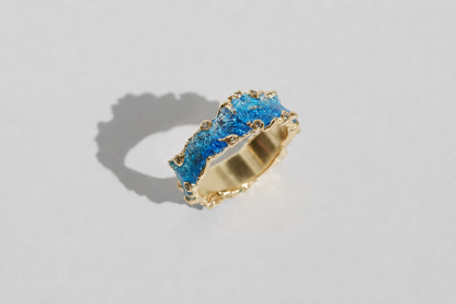 Ring "Wave" (6 mm) blue with gemstones
