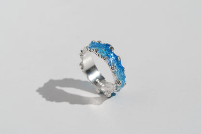 Ring "Wave" (6 mm) blue with cubic zirconia