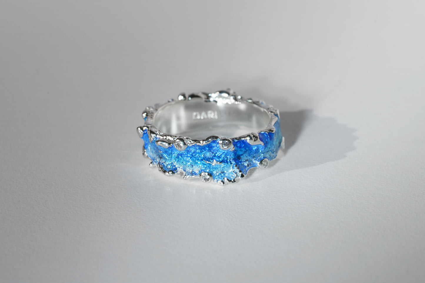 Ring "Wave" (6 mm) blue with cubic zirconia