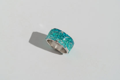Ring "WAVE" emerald (10 mm) with smooth edges
