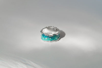 Ring "Wave" emerald (10 mm)
