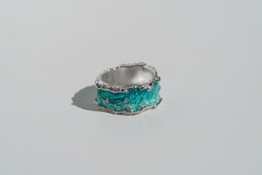 Ring "Wave" emerald (10 mm)