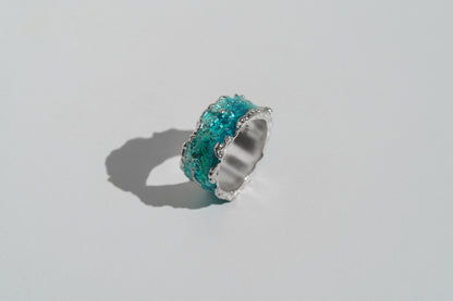 Ring "Wave" emerald (10 mm)