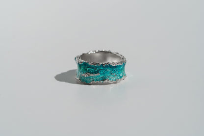 Ring "Wave" emerald (10 mm)