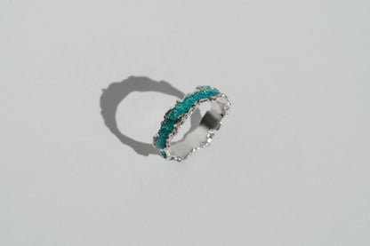 Ring "Wave" emerald (4 mm)