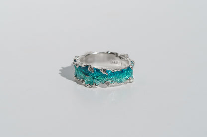 Ring "Wave" (6 mm) emerald with cubic zirconia