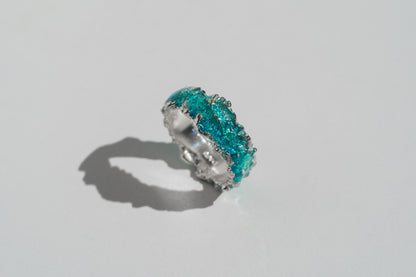Ring "Wave" emerald (6 mm)