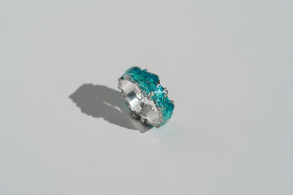 Ring "Wave" emerald (6 mm)