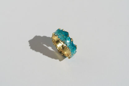 Ring "Wave" emerald (6 mm)