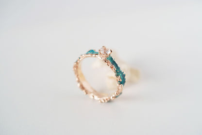 Ring "Wave" (4 mm gemstone) emerald