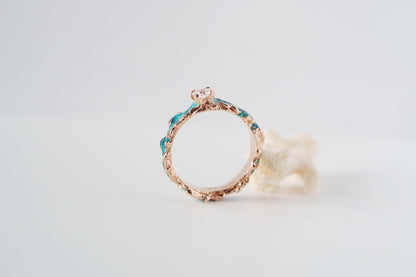Ring "Wave" (4 mm gemstone) emerald