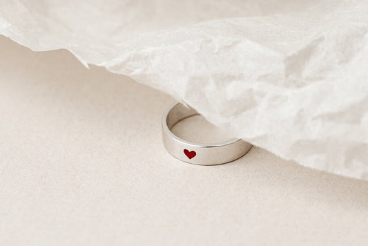 Ring "With Love" (5 mm; Red Heart)