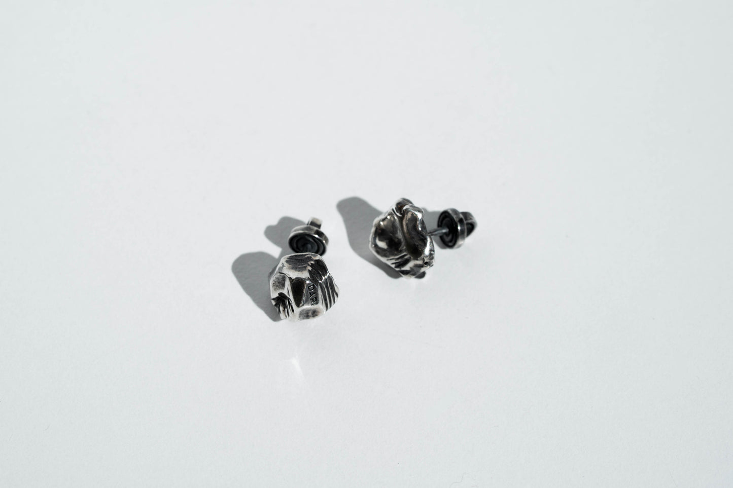 Earrings "Stone" blackened (10 mm)