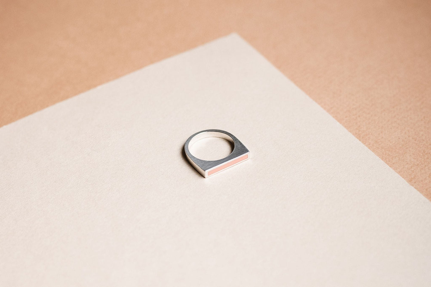 Signet ring "Horizon" with beige enamel