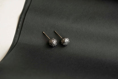 Stud earrings "FULL MOON" (8 mm)