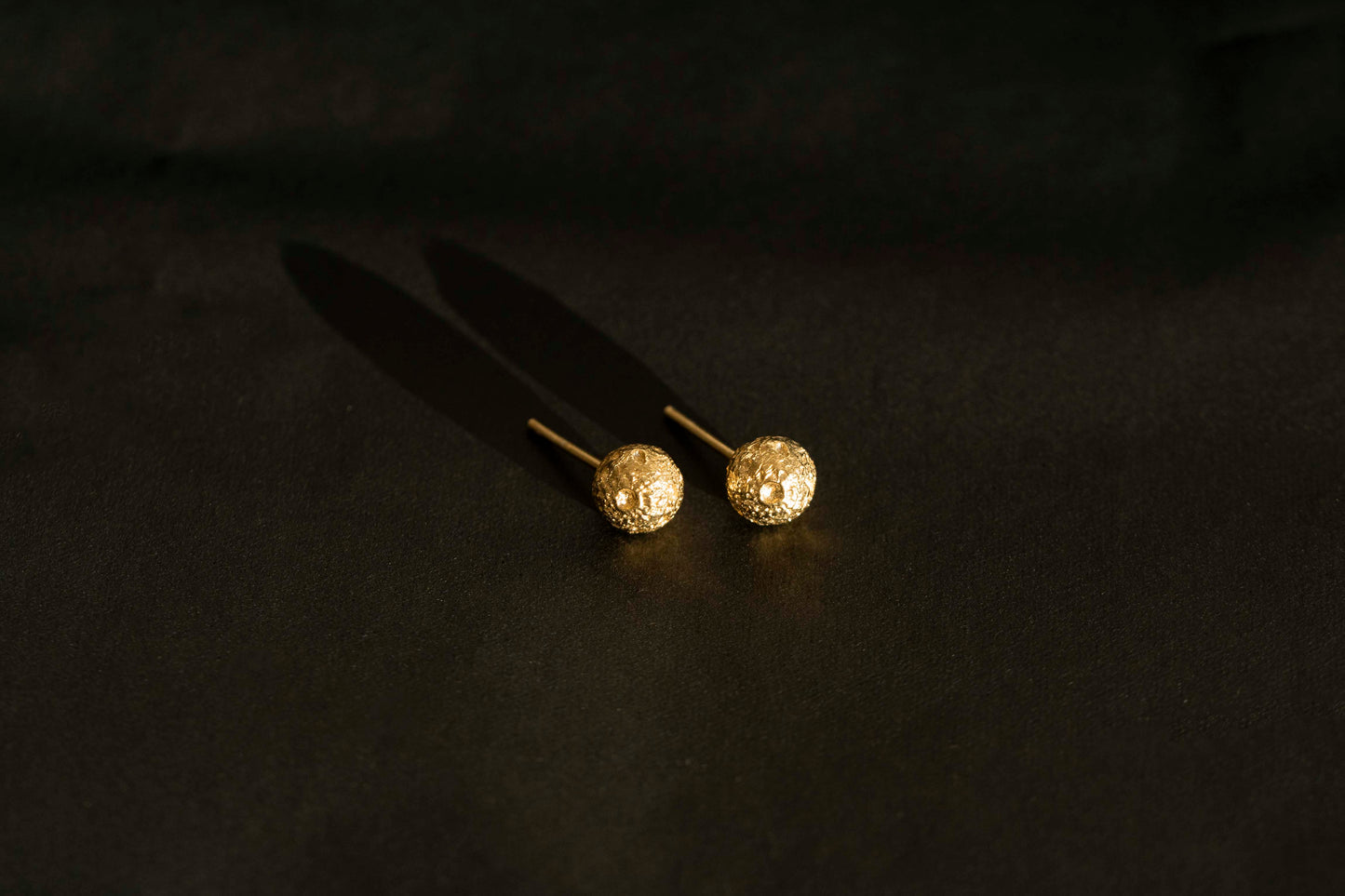 Stud earrings "FULL MOON" (8 mm)