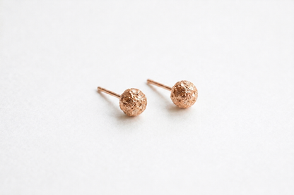 Stud earrings "Full moon" (8 mm) light