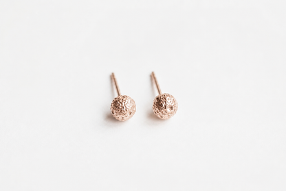 Stud earrings "Full moon" (8 mm) light