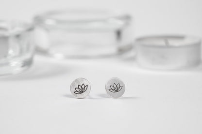 Stud Earrings "Lotus" (10 mm)