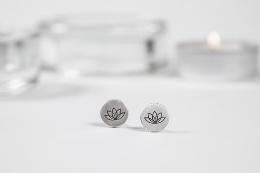 Stud Earrings "Lotus" (10 mm)