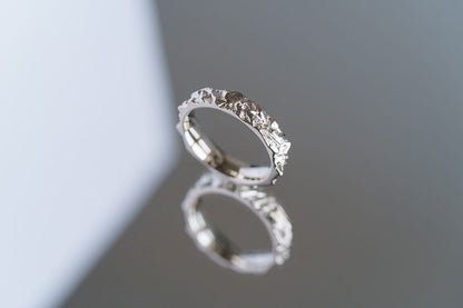 Wedding ring "Granite rock" light (5 mm)