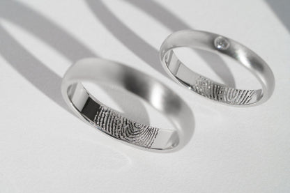 Wedding ring "Classic" (3 mm) matte with a personalized fingerprint inside and gemstone (1,75 mm)
